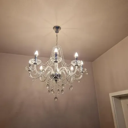Erfbnb - 40qm Mit Kueche, Bad, Schlaf-wohnzimmer In Sued - Stadnah- Wlan Appartement
