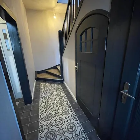 Erfbnb - 40qm Mit Kueche, Bad, Schlaf-wohnzimmer In Sued - Stadnah- Neu Erfurt