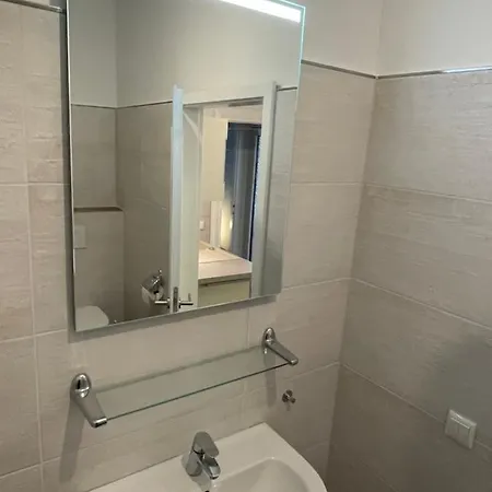 Erfbnb - 40qm Mit Kueche, Bad, Schlaf-wohnzimmer In Sued - Stadnah- Neu Apartment