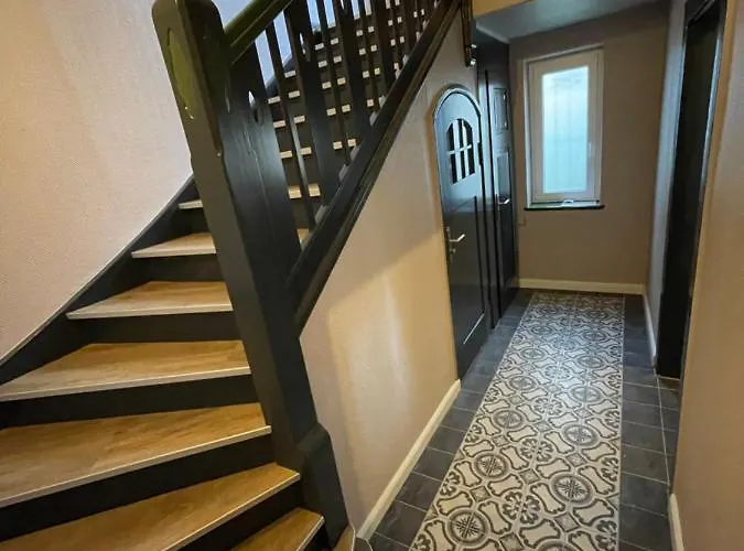 Erfbnb - 40qm Mit Kueche, Bad, Schlaf-wohnzimmer In Sued - Stadnah- Wlan