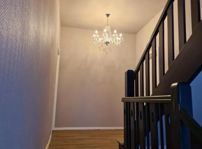 Διαμέρισμα Erfbnb - 40qm Mit Kueche, Bad, Schlaf-wohnzimmer In Sued - Stadnah- Wlan Ερφούρτη